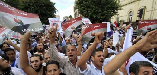 Demonstrace jsou v Egyptě stále časté.